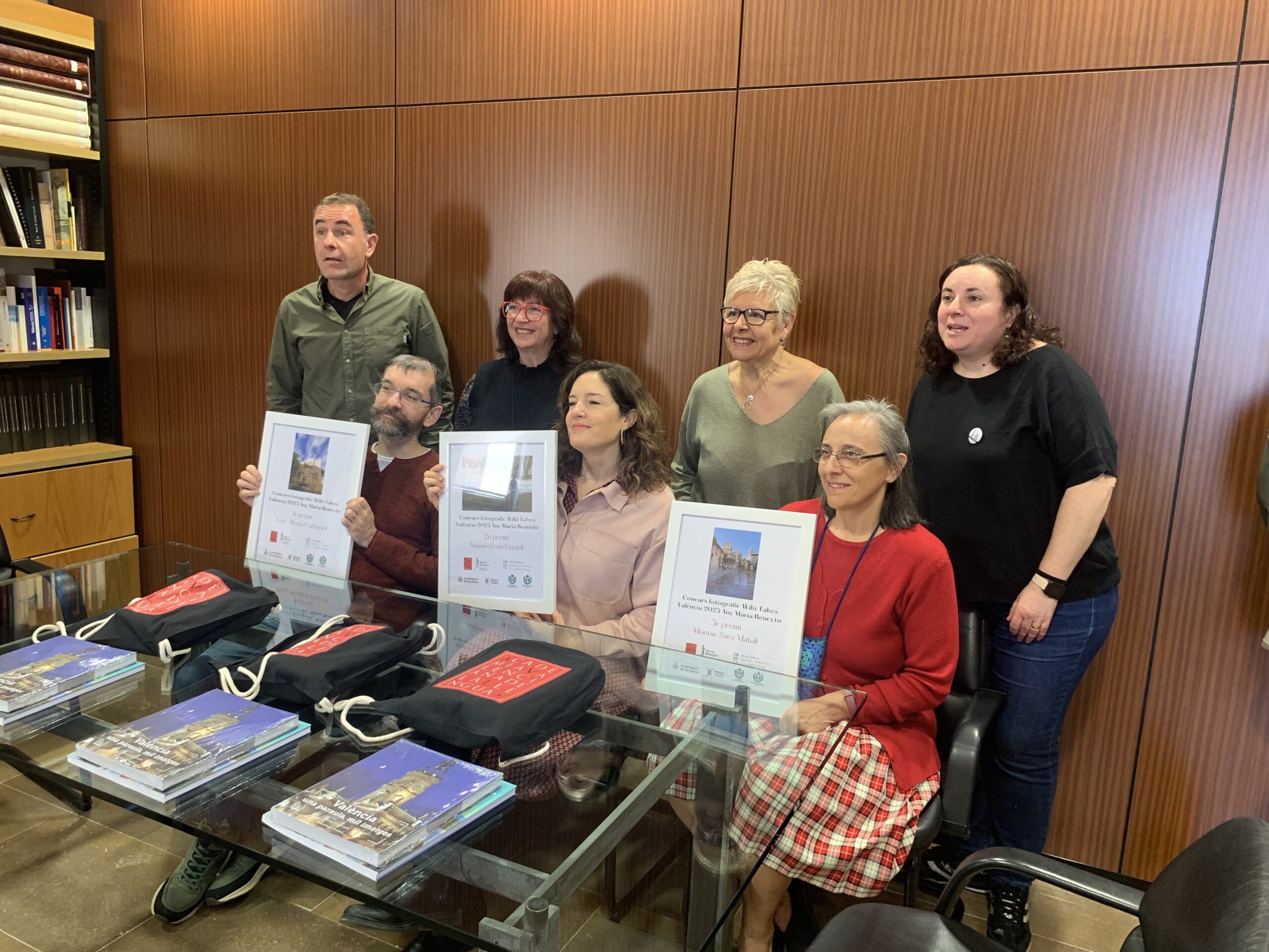 Entrega de premios del concurso fotográfico Wikitakes Maria Beneyto